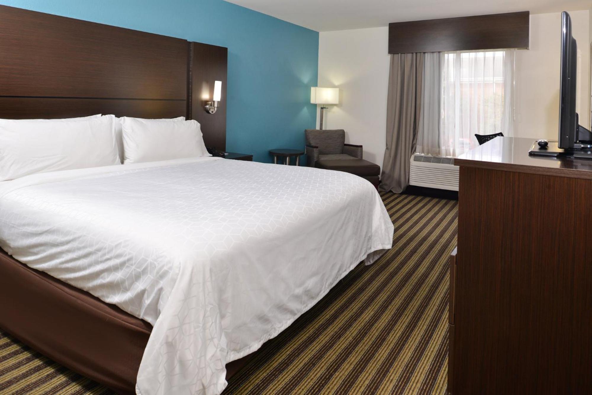 Holiday Inn Express Montgomery East I-85 By Ihg Esterno foto